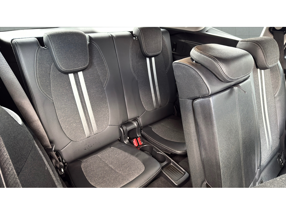 2018 BMW 2 Series Gran Tourer - image 14