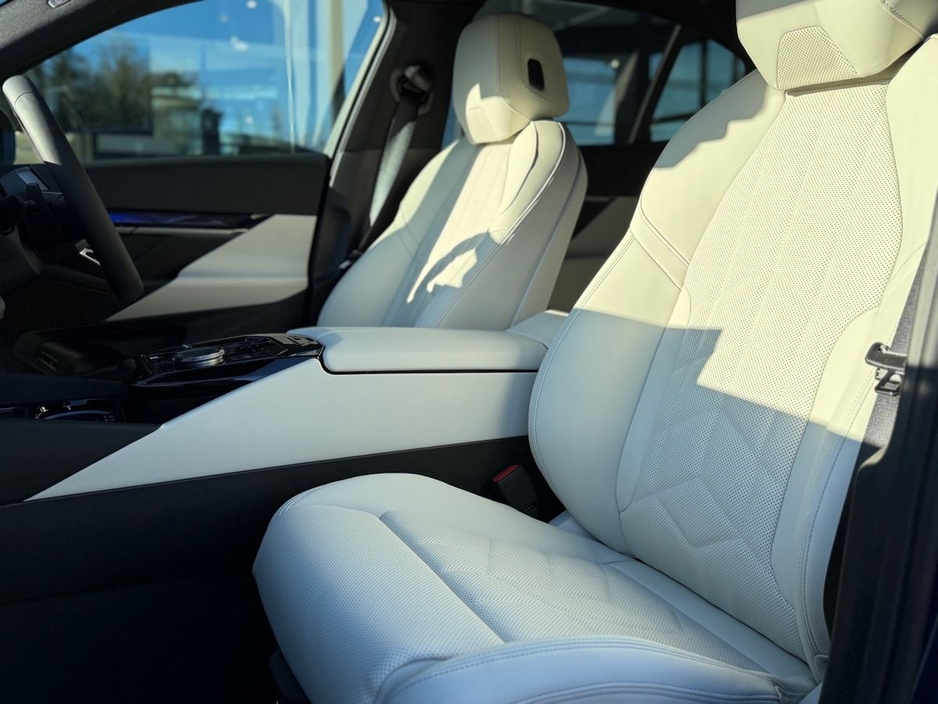 2026 BMW 5 Series - image 5