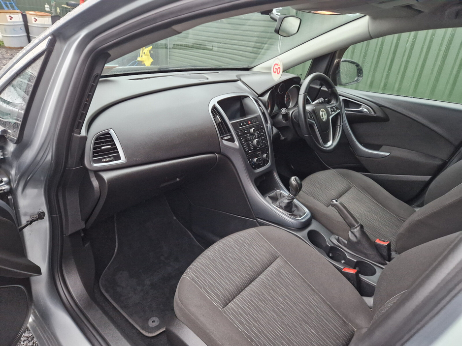 2014 Vauxhall Astra  €5,250