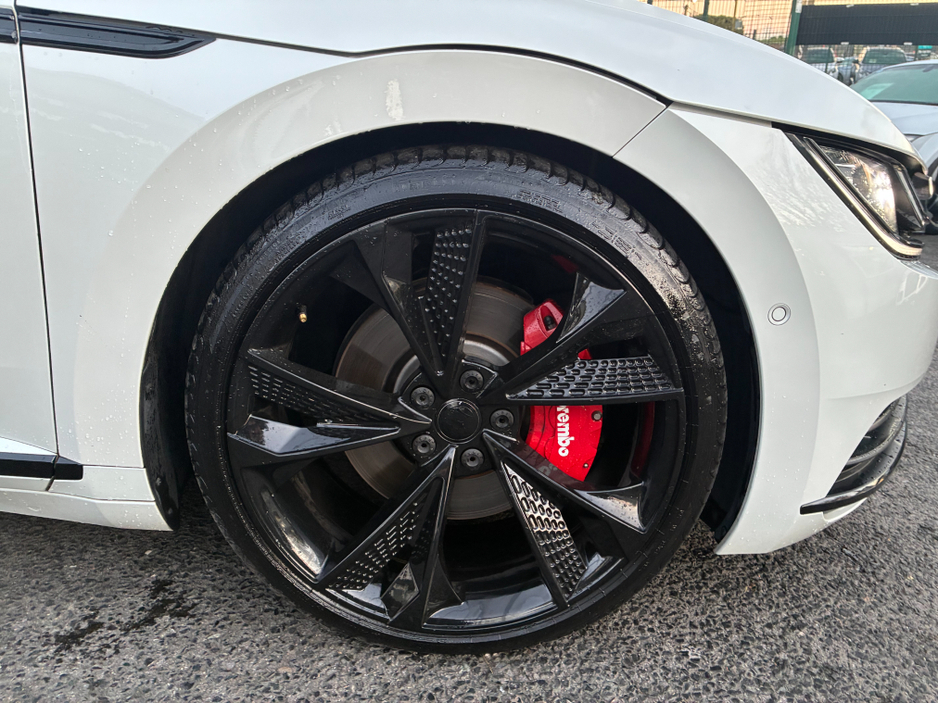 2019 Volkswagen Arteon ( 192 ) 2.0 TSI PANORAMIC SUNROOF 4 MOTION 280BHP VIRTUAL DASH FULL LEATHER HEATED ELECTRIC SEATS SAT NAV CARPLAY ANDROID AUTO BLIND SPORT PARKING SENSORS SELF PARKING ASSIST 360 CAMERA DYNAUDIO SOUND €30,950