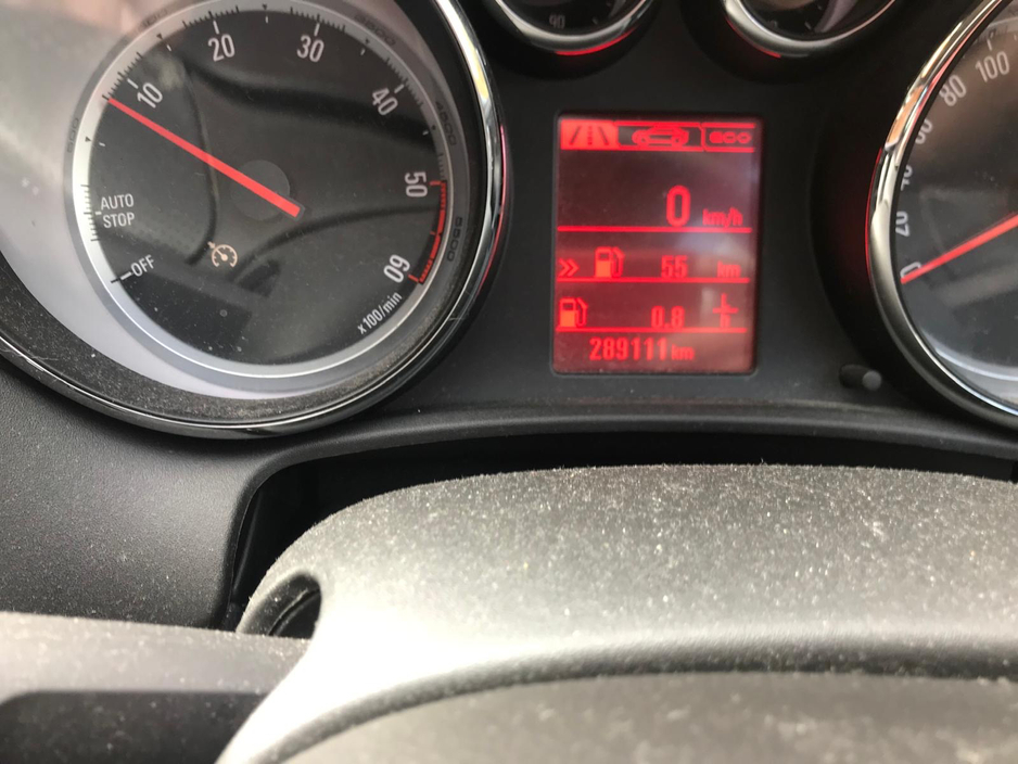 2017 Opel Astra - image 5