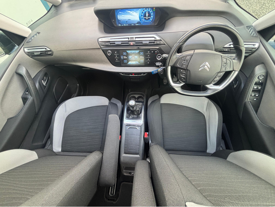 2016 Citroen Grand C4 Picasso - image 6