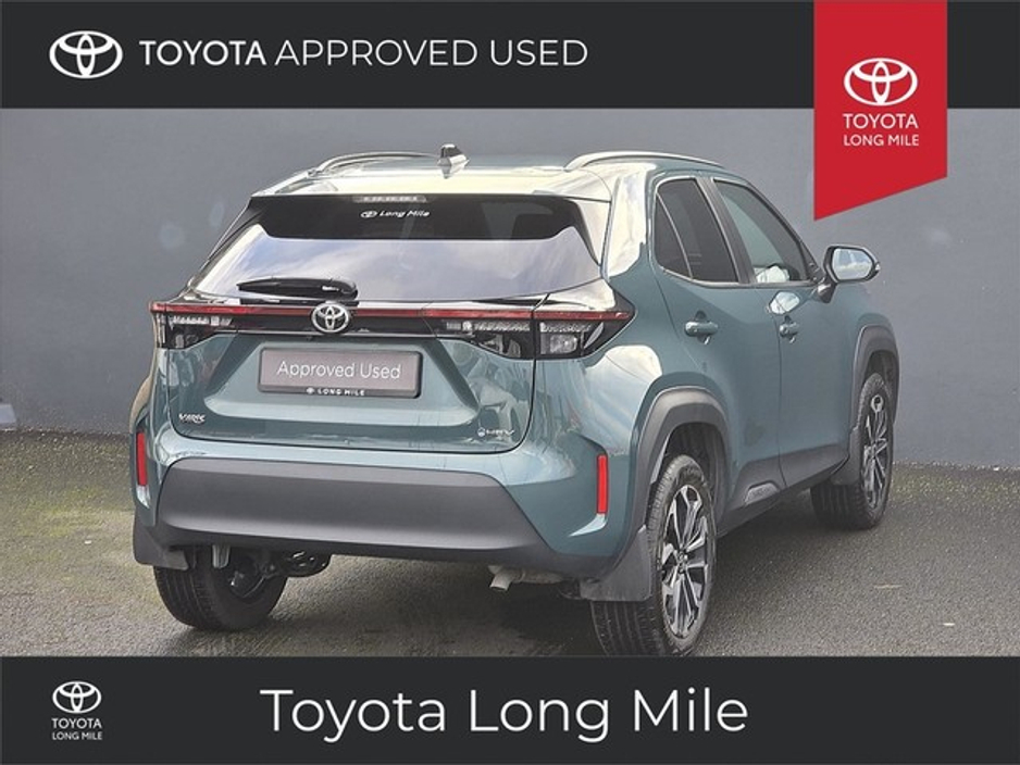 2025 Toyota Yaris Cross 1.5 Hybrid Luna Sport 5Dr €33,449