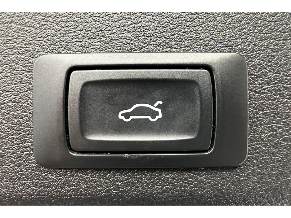 2017 Audi A4 2.0 TDI SE ULTRA 150PS AUTO NAV SERVICE HISTORY €17,900