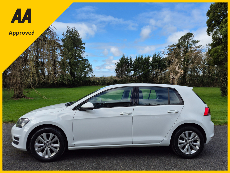 2015 Volkswagen Golf - image 20