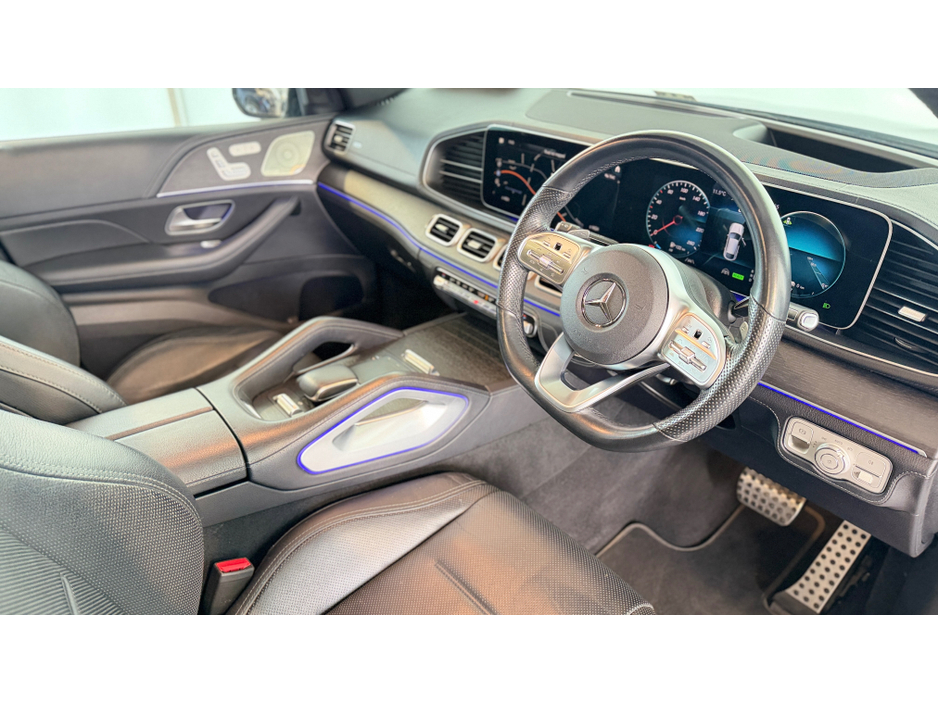 2022 Mercedes-Benz GLE Class - image 3