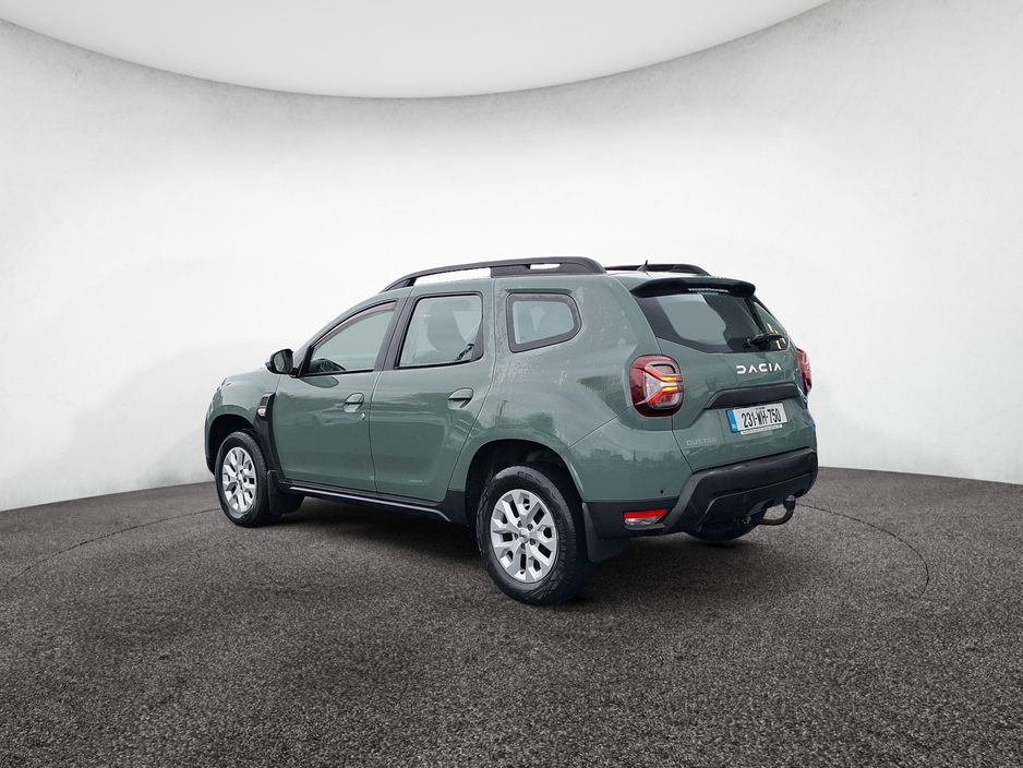 2023 Dacia Duster - image 4