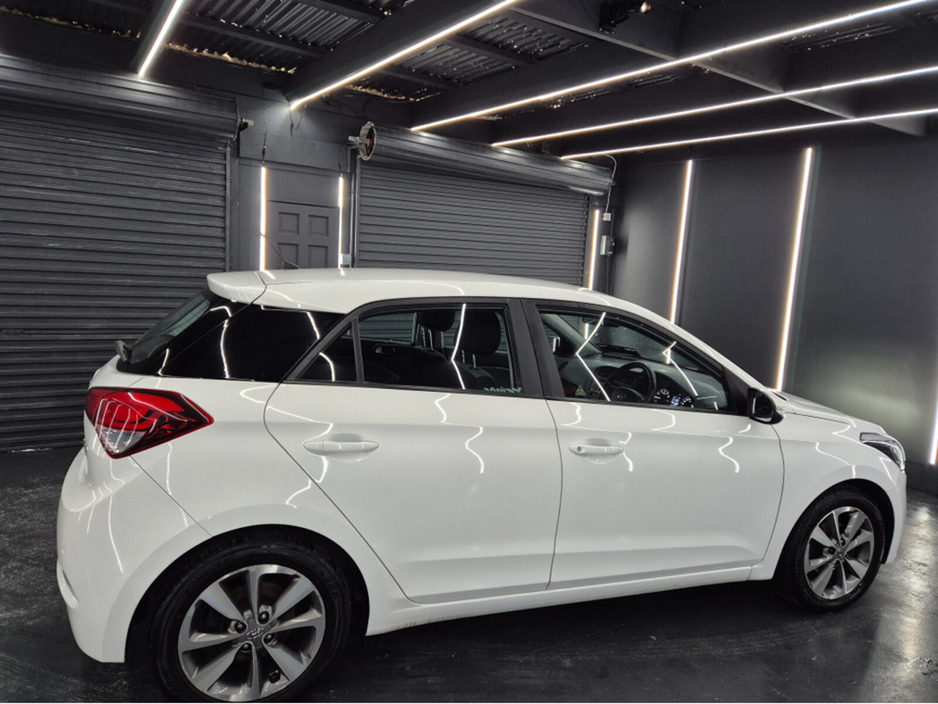 2017 Hyundai i20 - image 21