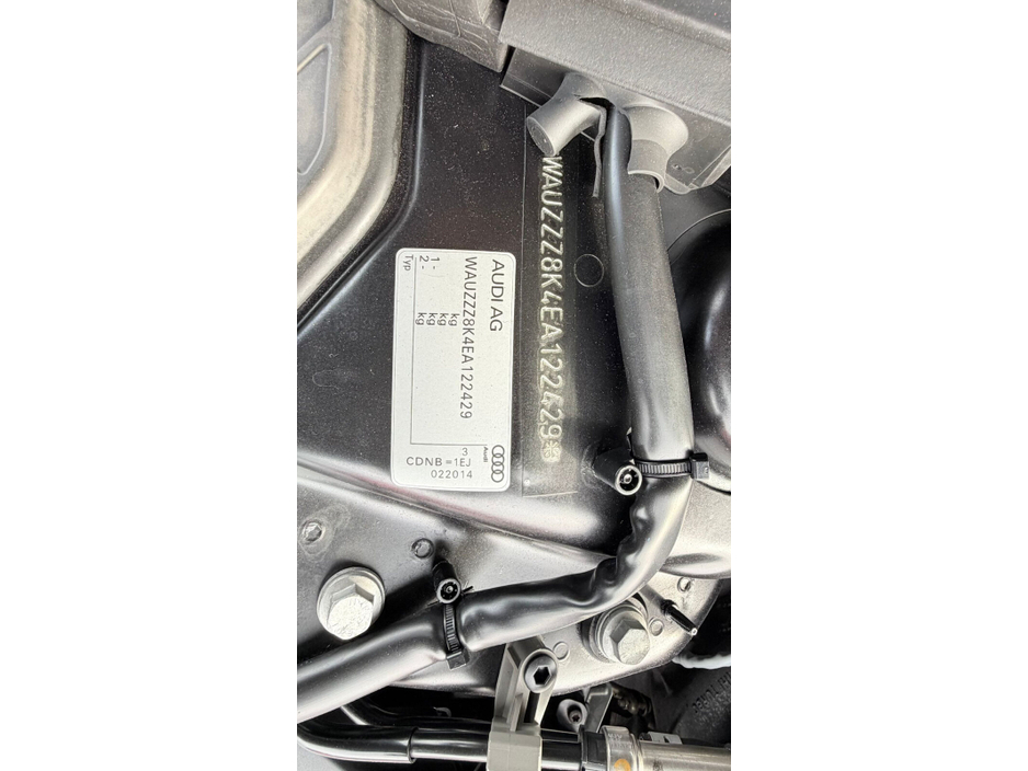 2014 Audi A4 2.0 TFSI 221BHP S TR. QU. S LINE AVANT €12,999