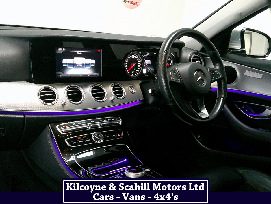 2016 Mercedes-Benz E Class - image 17