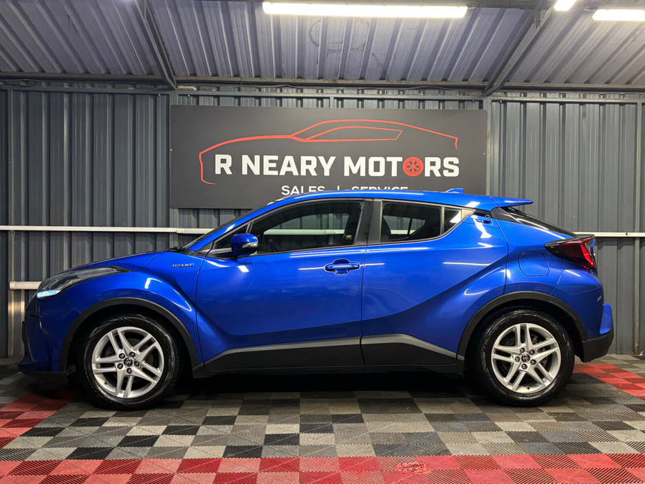 2021 Toyota C-HR - image 7