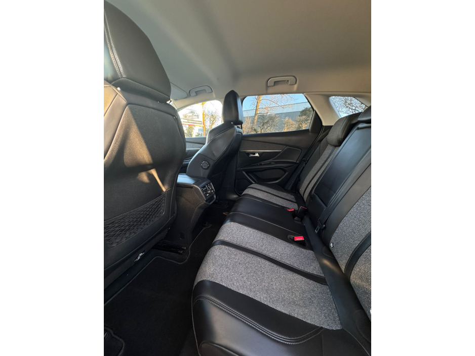 2018 Peugeot 3008 ALLURE 1.5 BLUE HDI 130 6 6.2 4DR €14,800