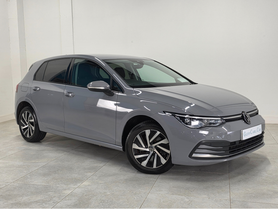 2023 Volkswagen Golf - image 5