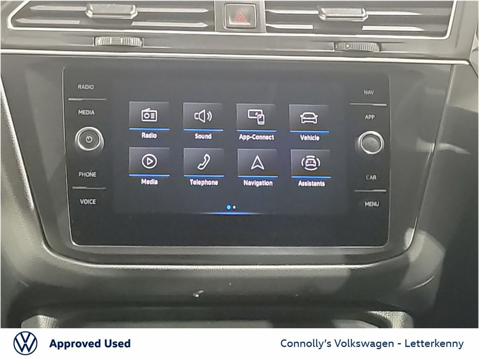 2024 Volkswagen Tiguan - image 10