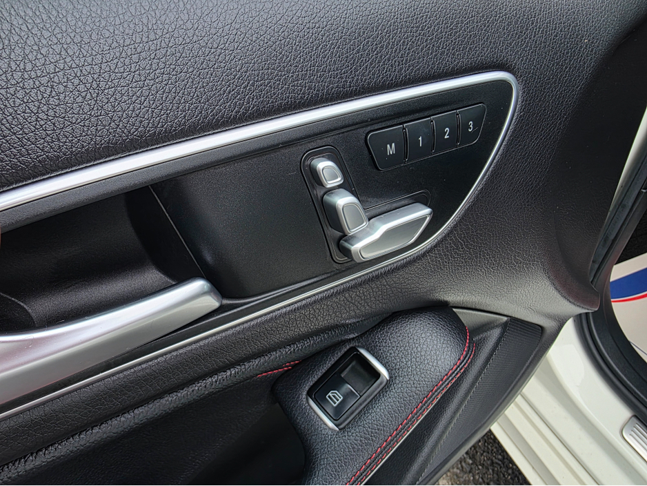 2016 Mercedes-Benz A Class - image 16