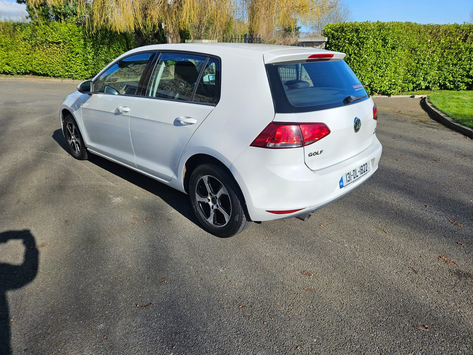 2013 Volkswagen Golf - image 4