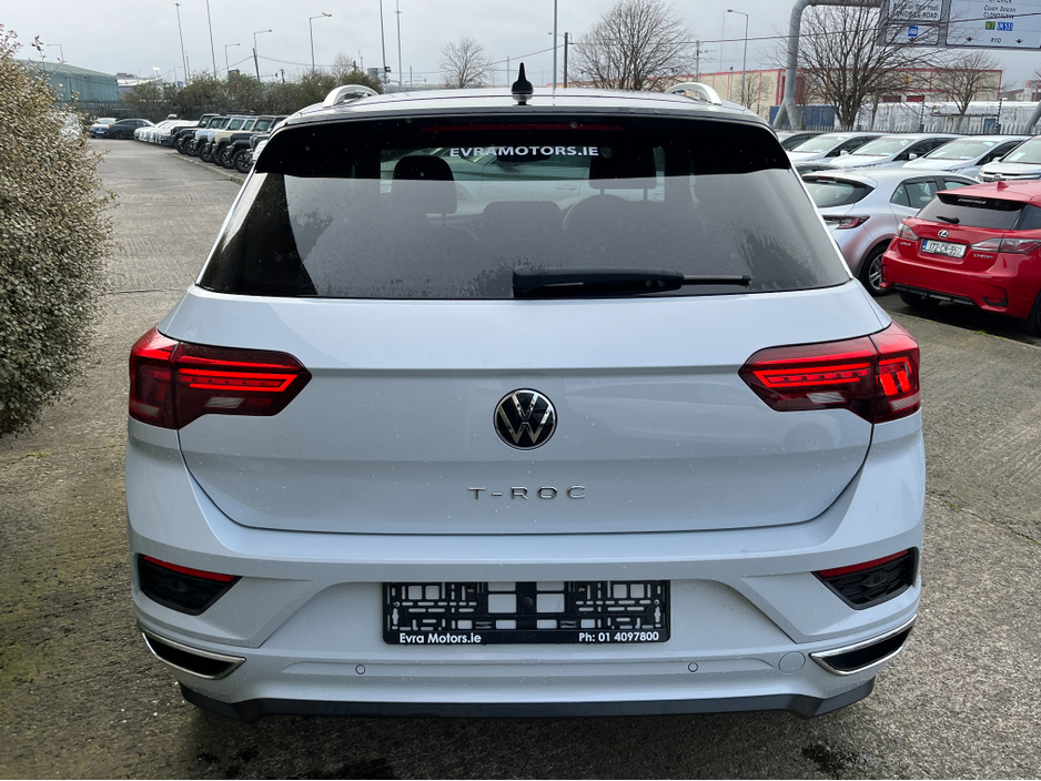 2021 Volkswagen T-Roc - image 7