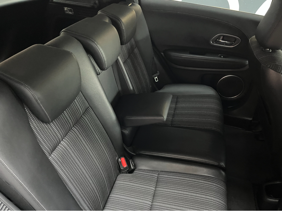 2017 Honda Vezel €16950 2017 HONDA VEZEL HYBRID Z SENSING 1.5 AUTOMATIC / CRUISE CONTROL / REVERSE CAMERA / HEATED SEATS / PADDLE SHIFTERS AND MORE €16,950