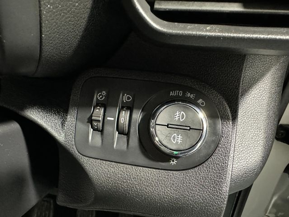 2023 Opel Combo Pro 100 BHP* High Spec* €17,800