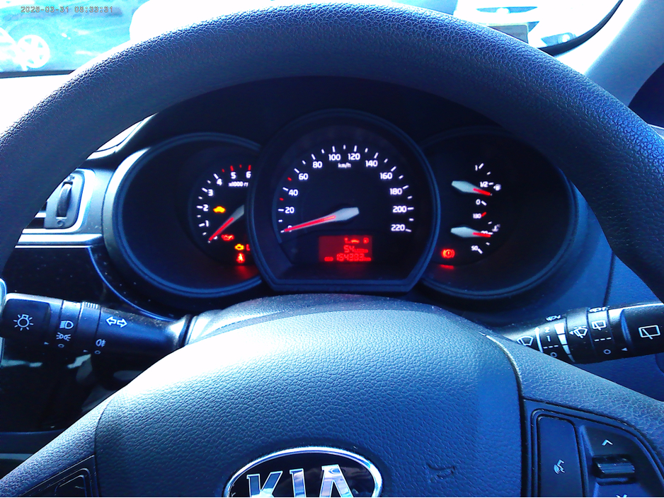 2015 Kia Rio - image 7