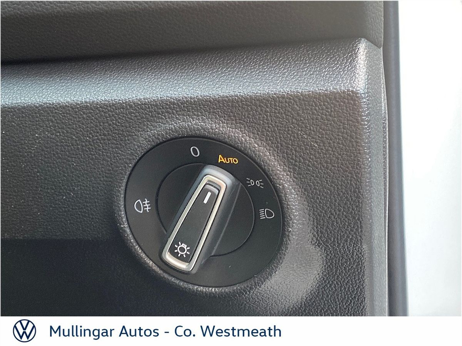 2023 Volkswagen T-Roc 2.0 TDI 116HP R-Line €32,450