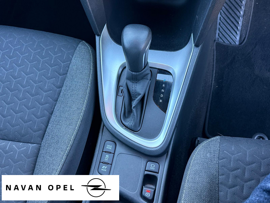 2023 Toyota Yaris Cross Cross Luna 1.5 Hybrid €26,950