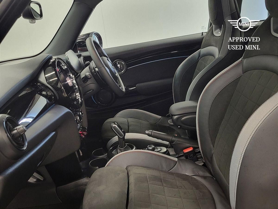 2023 MINI Hatch - image 7