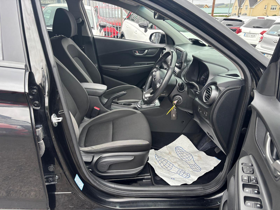 2019 Hyundai Kona - image 5