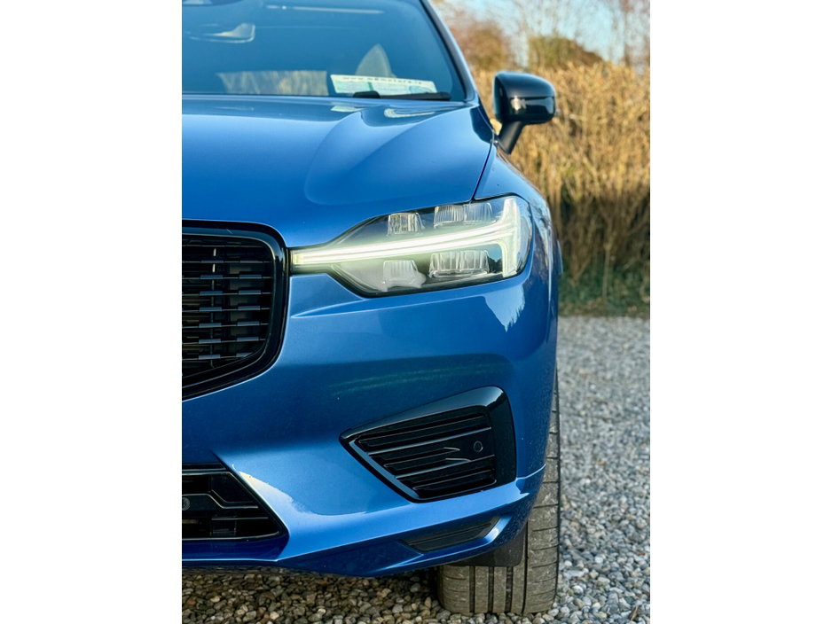 2021 Volvo XC60 - image 28