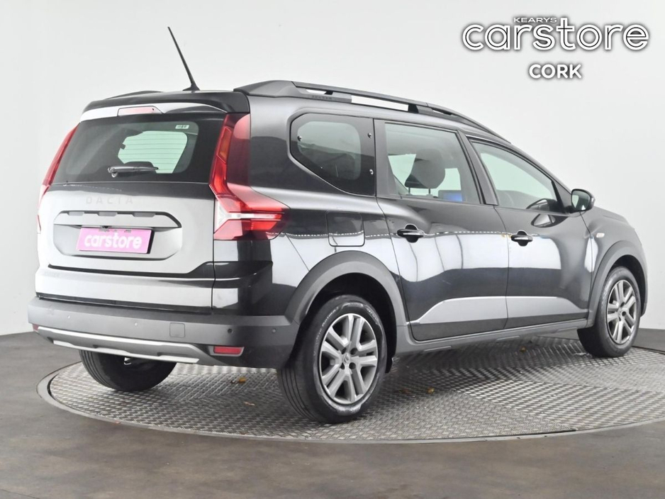 2023 Dacia Jogger - image 5