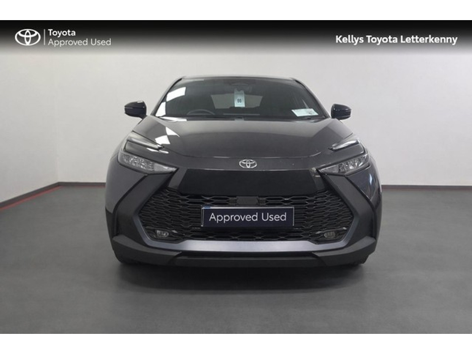 2024 Toyota C-HR - image 2
