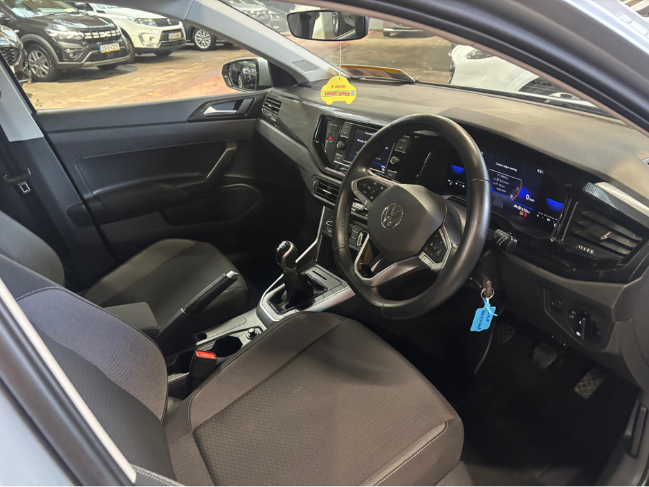 2024 Volkswagen Polo - image 4