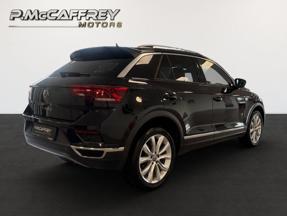 2021 Volkswagen T-Roc - image 5
