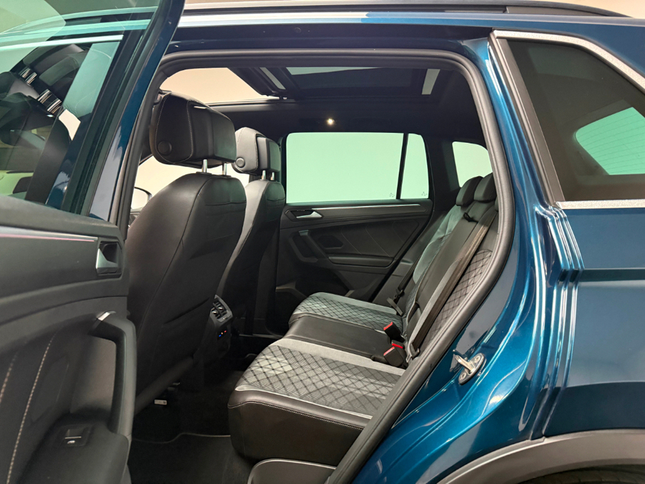 2021 Volkswagen Tiguan - image 15