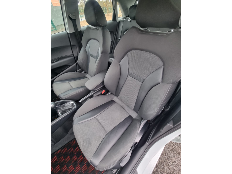 2013 Audi A1 - image 20