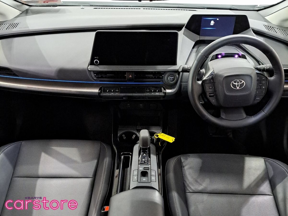 2024 Toyota Prius - image 11