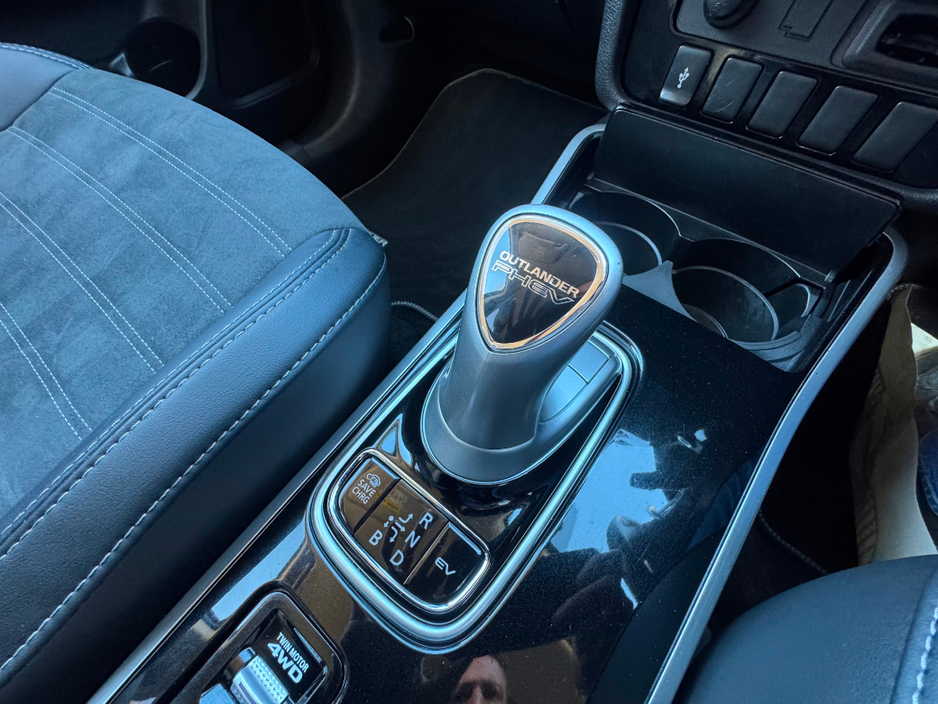 2019 Mitsubishi Outlander - image 31