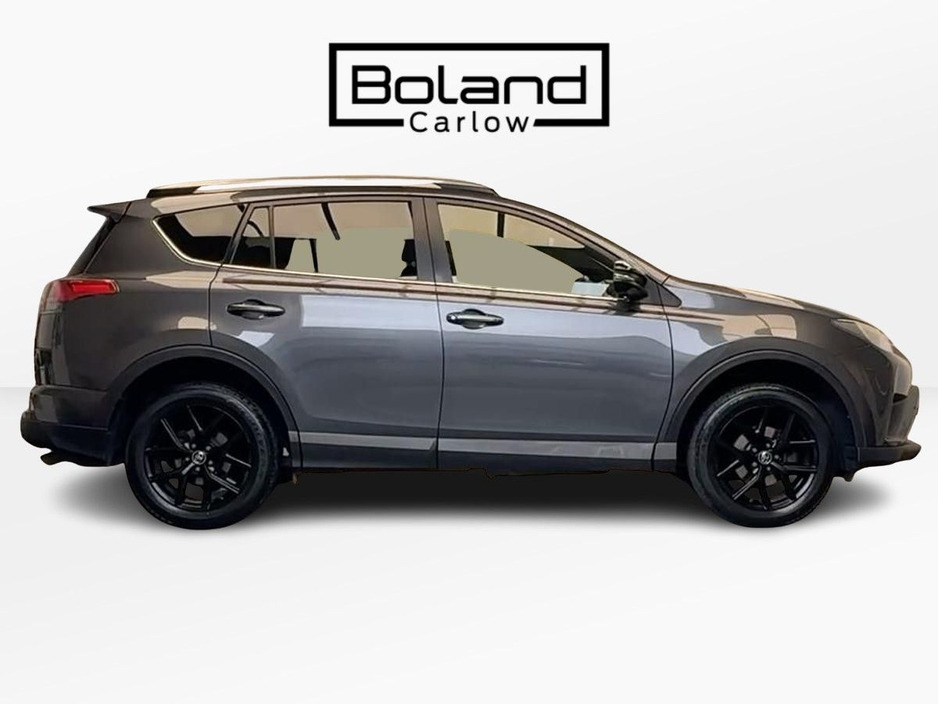 2018 Toyota Rav4 - image 4