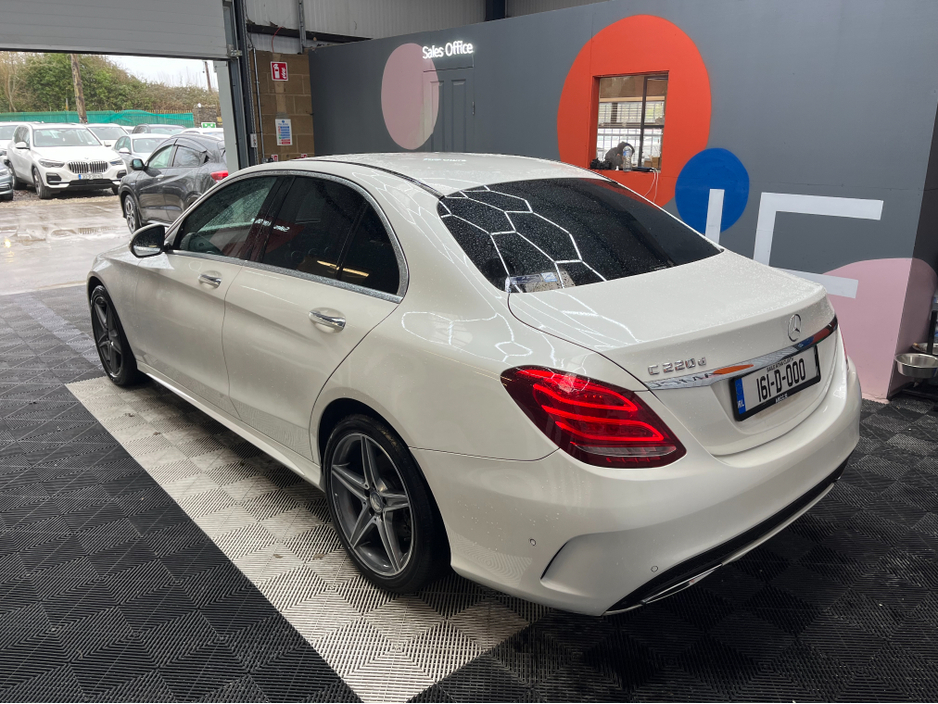 2016 Mercedes-Benz C Class €20950! 2016 MERCEDES-BENZ C220D AVANTGARDE AMG LINE 2.0 AUTOMATIC / CRUISE CONTROL / REVERSE CAMERA / ELECTRIC MEMORY & HEATED SEATS / PADDLE SHIFTERS / AMBIENT LIGHTS AND MORE €20,950