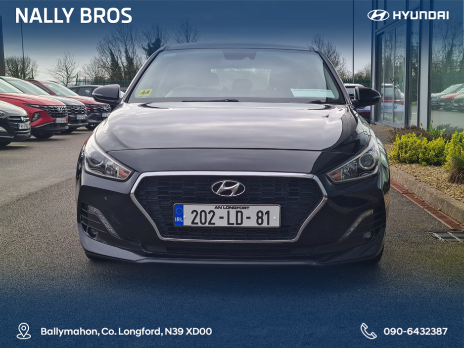 2020 Hyundai i30 - image 2