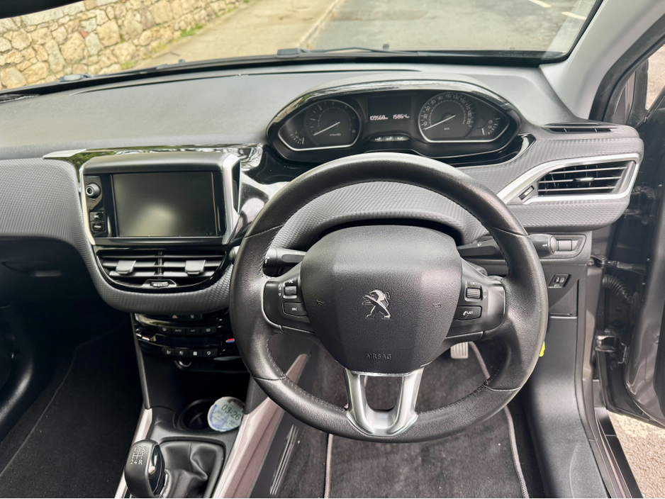 2016 Peugeot 2008 - image 18