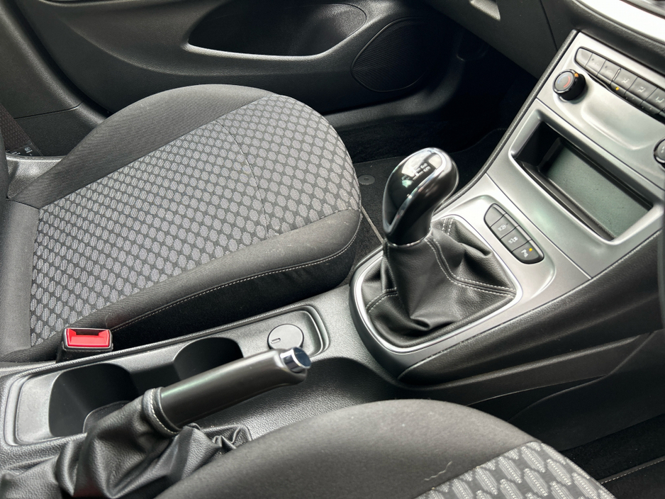 2021 Opel Astra 1.5 TURBO D 105PS 5DR €18,950