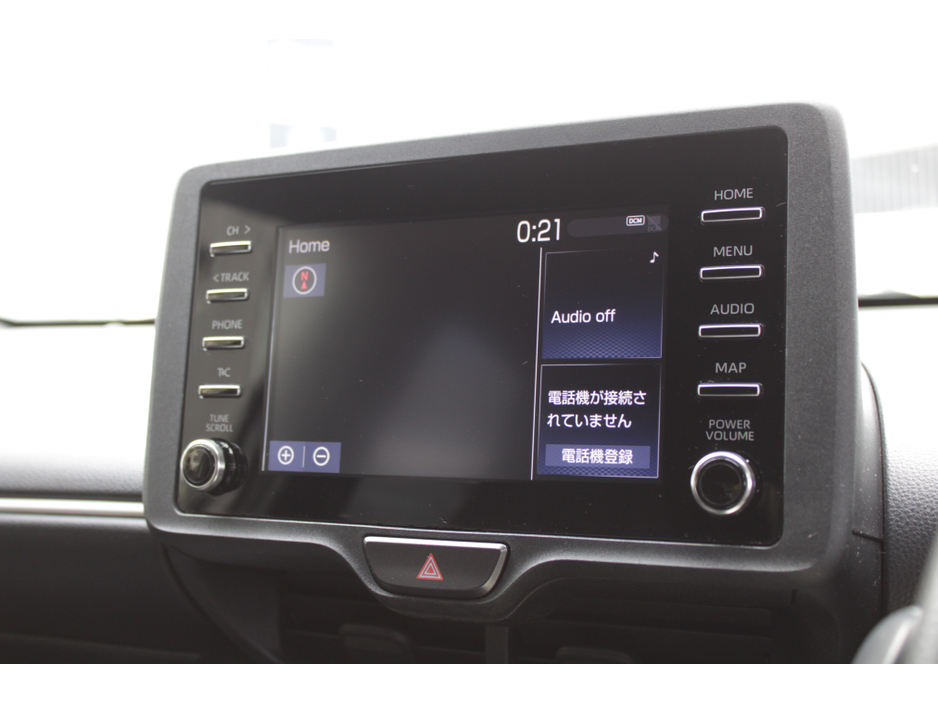 2021 Toyota Yaris - image 13