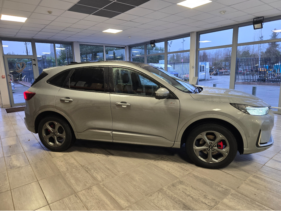 2025 Ford Kuga ST-LINE PHEV PAN ROOF €39,800