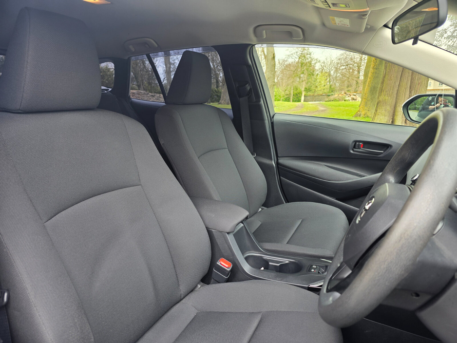 2020 Toyota Corolla - image 13