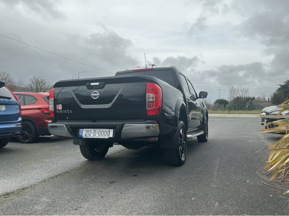 2021 Nissan Navara - image 10
