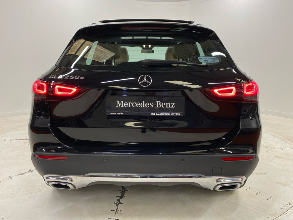 2022 Mercedes-Benz GLA Class - image 20