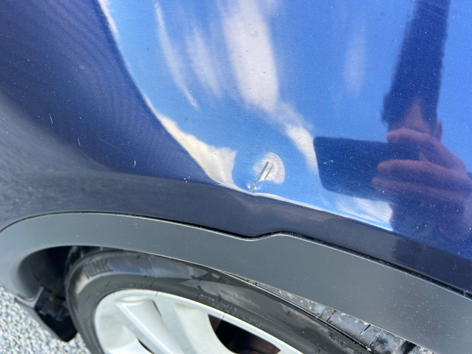 2019 Land Rover Discovery - image 35