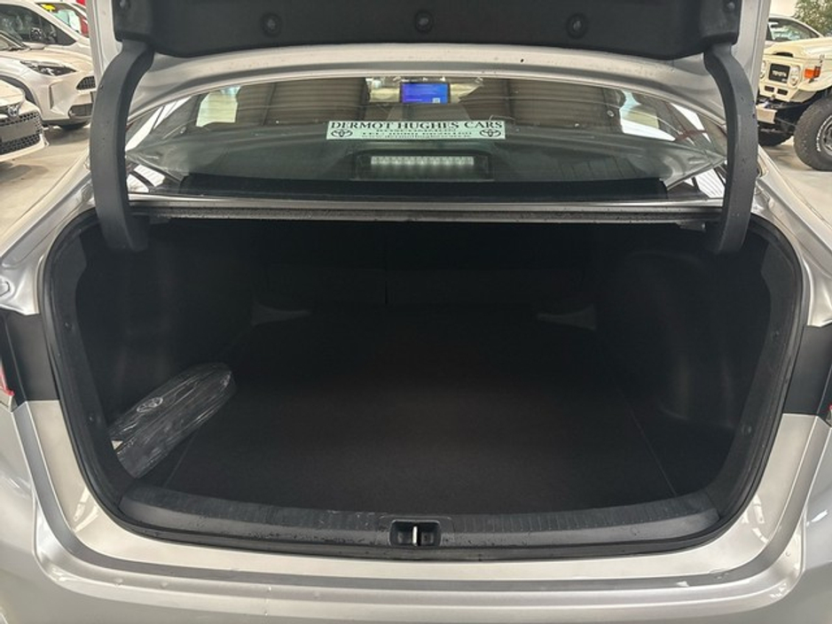 2023 Toyota Corolla - image 10