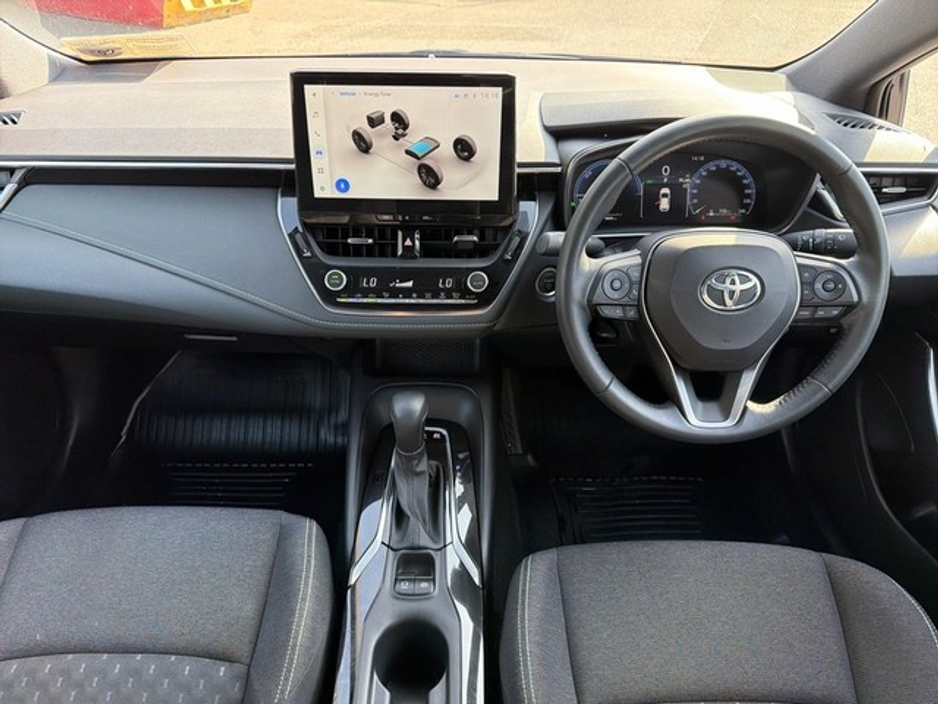 2024 Toyota Corolla - image 8